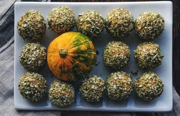Honey balls are made of pumpkin seeds from prostatitis