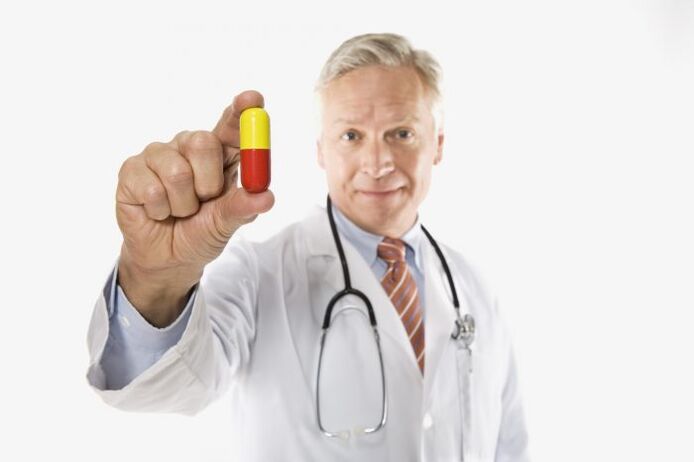 The doctor offers medicine for prostatitis
